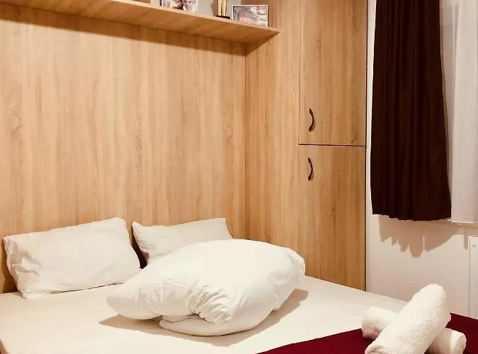 Joy City Sanatatii Apartment